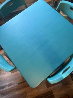 5 Piece Adult -Folding  table Set / Teal Color /48.00  Pick Up 