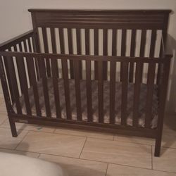 Baby's crib