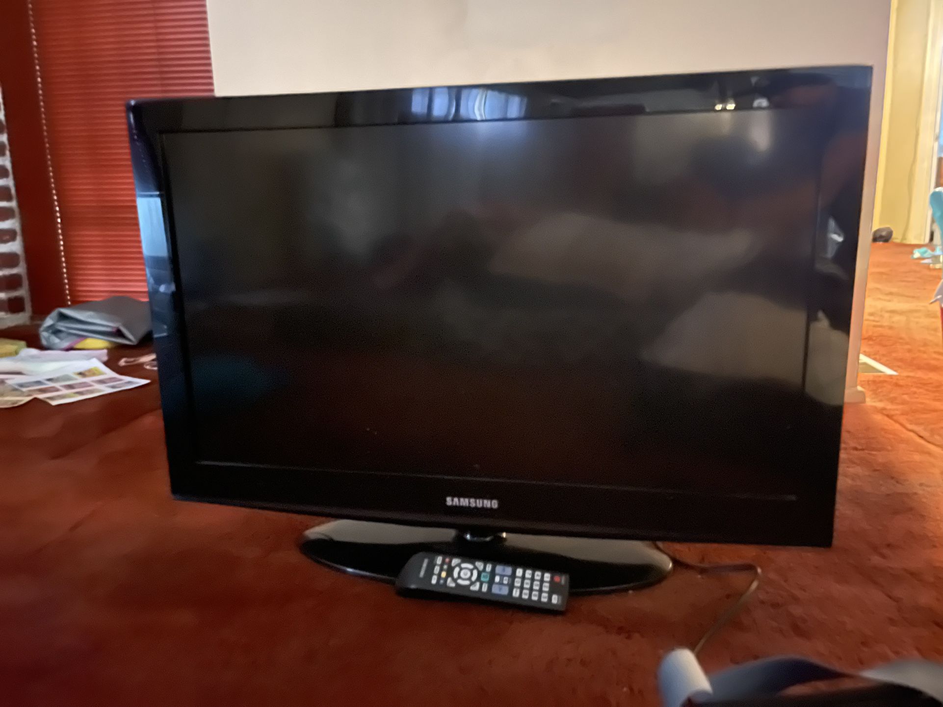 Samsung LN32C403E2D 32-Inch LCD HDTV – 720p HD TV Television