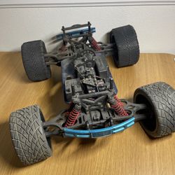 Traxxas Gas RC Car For Parts Or Repair for Sale in Las Vegas NV