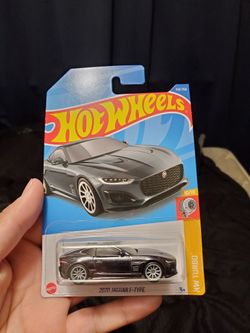 Hot Wheels 2020 Jaguar F-type TH