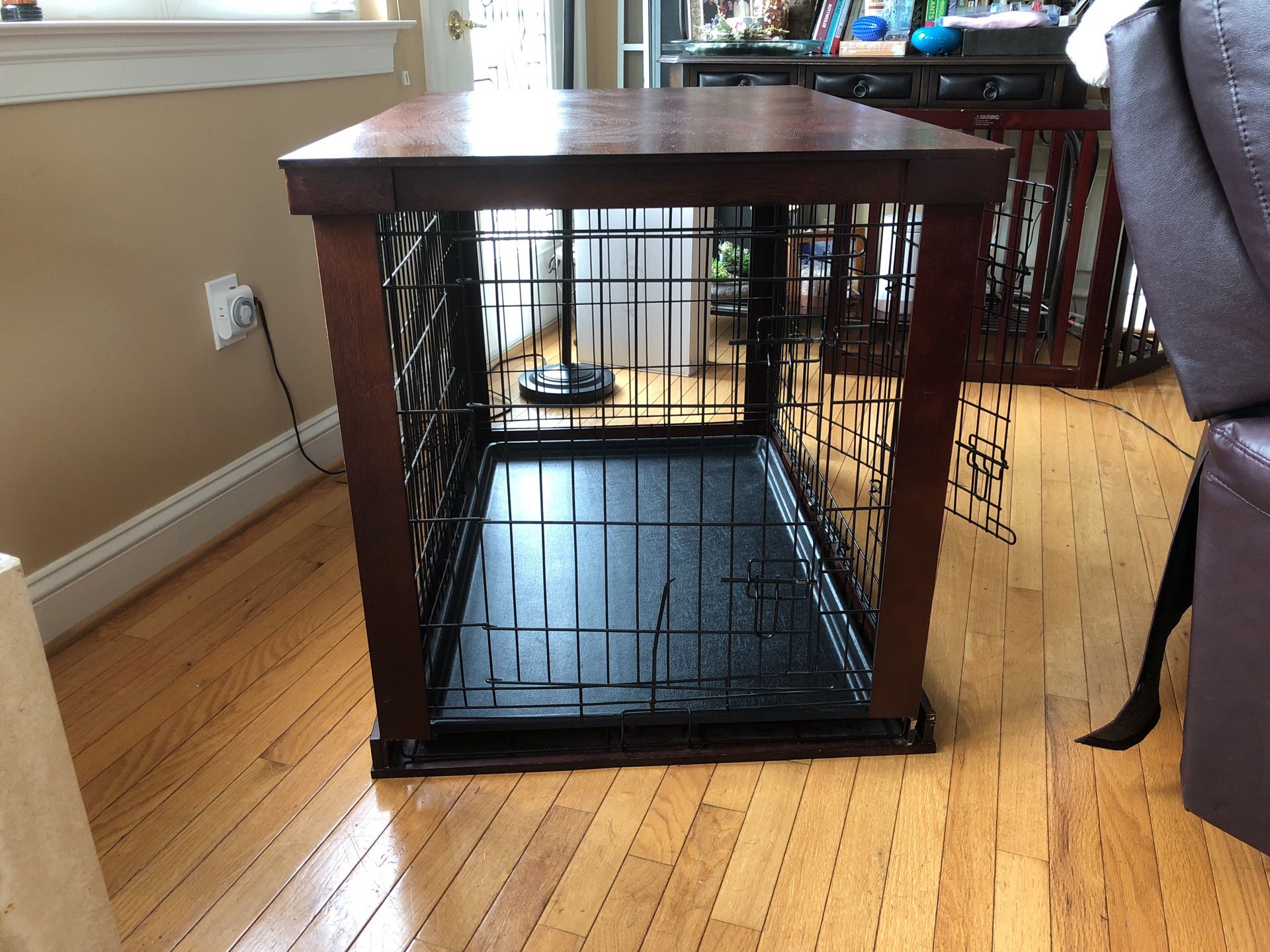 Dog crate ( wooden)