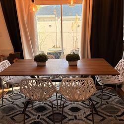 Dining room table and chairs.  Seats 6