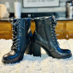 Women’s Zip Up With Card Zipper Boots Firm Price 