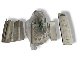 Somfy Situo 5 RTS FCC Pure II Wireless Remote Control White 1870575B