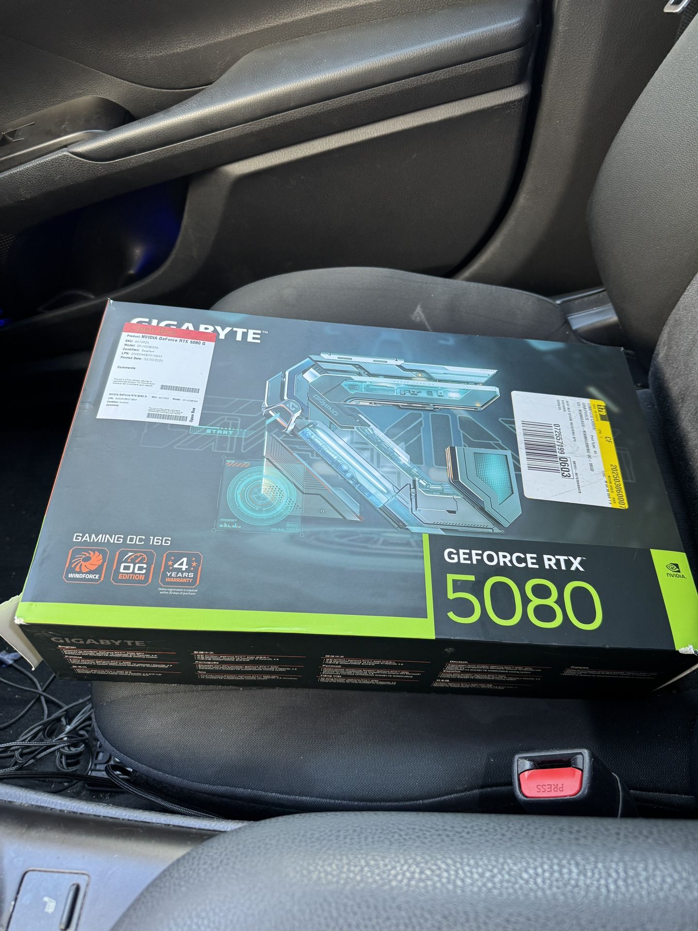 Gigabyte Nvidia GeForce RTX 5080 Gaming OC 16GB Triple Fan