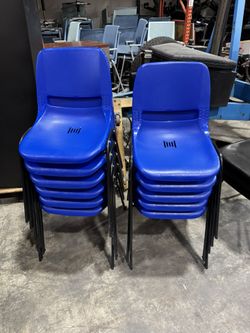 Stackable Chairs 