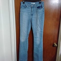 Ladies Levi's 28x34