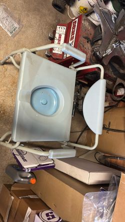 Baristas Bedside Commode / Shower Chair