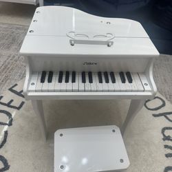 White Kids Piano 