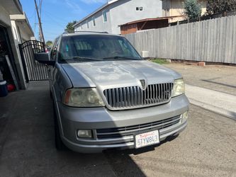 2004 Lincoln Navigator