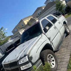 2004 Chevrolet Avalanche