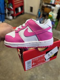 Nike babies