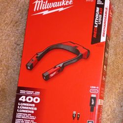 Milwaukee Necklamp 400 Lumen Rechargeable