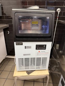 Crush ice machine