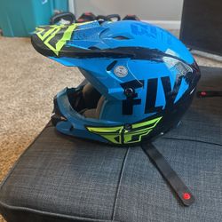 FLY Helmet 