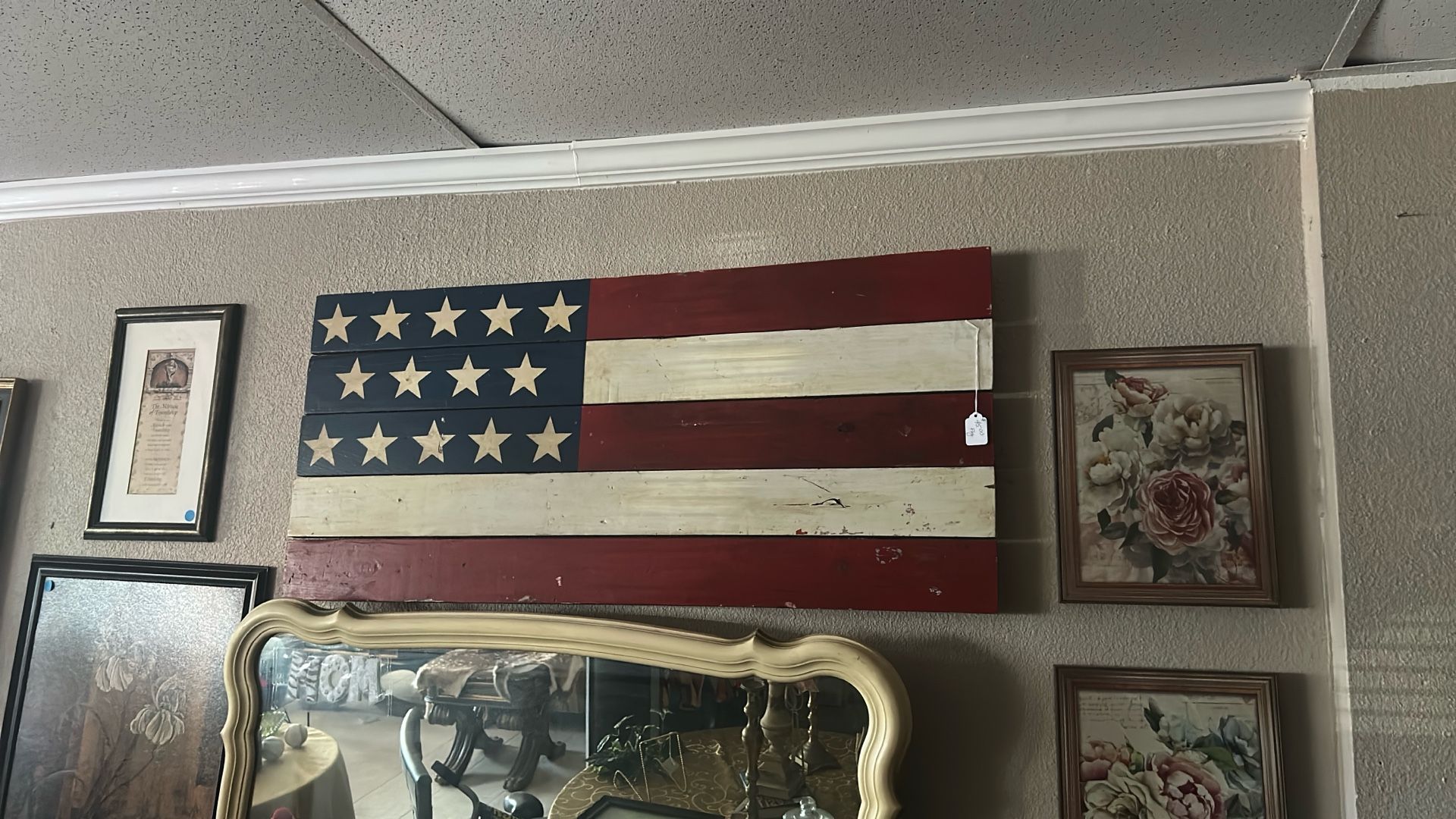 Antique American Flag Wall Design