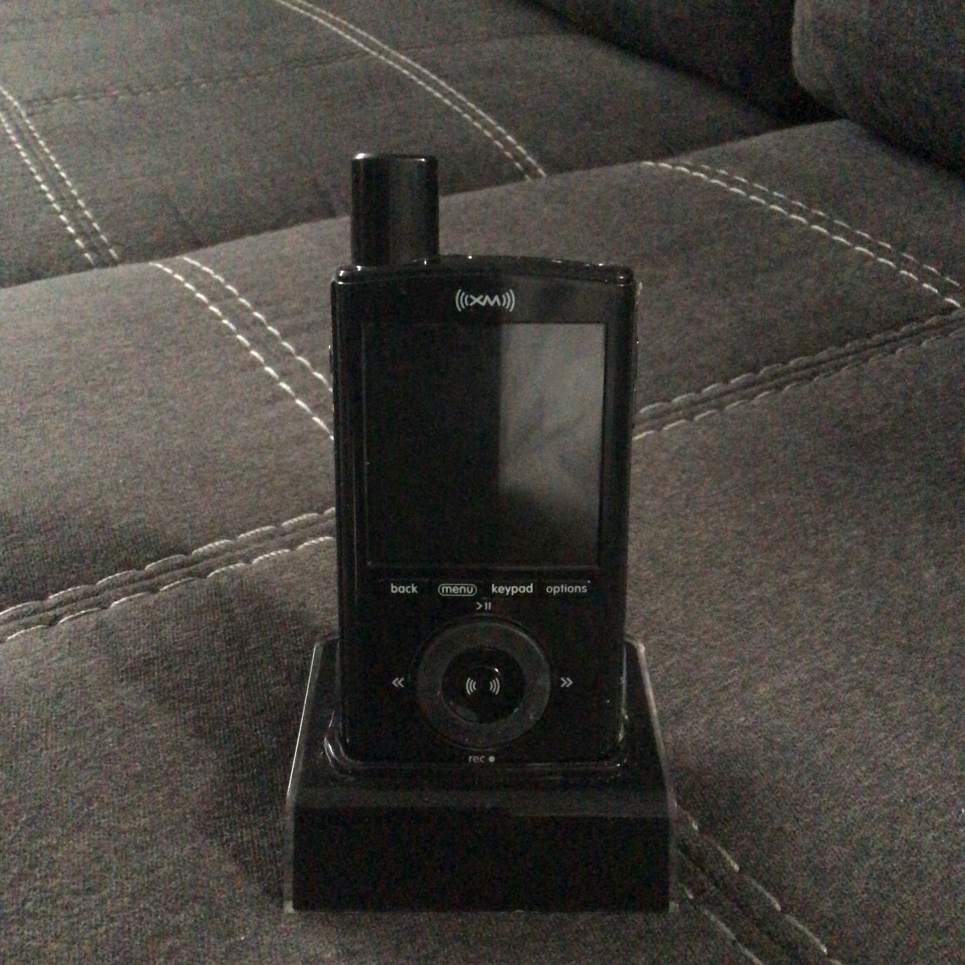 Sirius XMp3i Portable Radio With Dock