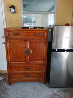Beautiful Dresser For Only $75