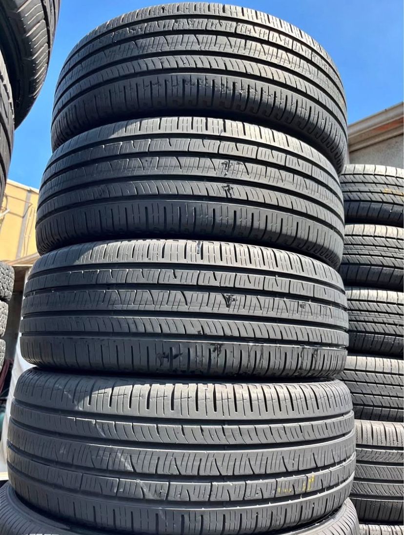 225/65r17 Pirelli Tires Cón 80% De Vida La 4