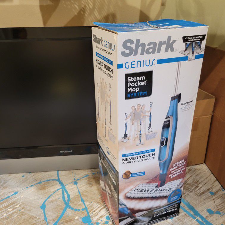  Steam Cleaner (Open Box) Made By SHARK