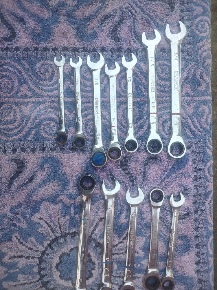 Ratchet Wrenches