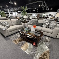 2 Pc Sofa And Loveseat 