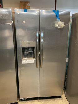 Frigidaire FRSS2623AS Side-by-Side Refrigerator (Open-Box / Scratch & Dent)