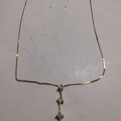 14K Gold Chain With 14K Gold Pendant With 3 Diamond Lent 18-in Used