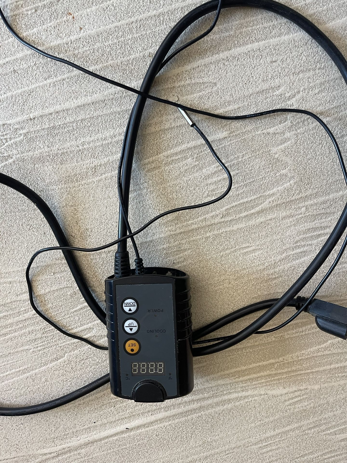 Digital Cooling Thermostat