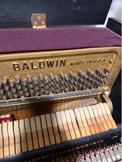 🎹 Baldwin Upright Piano w/ Bench – Classic American Sound – Delivery Help Available