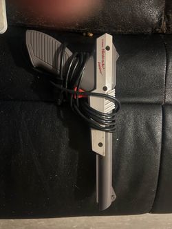 Nintendo Zapper NES Light Gun 1985