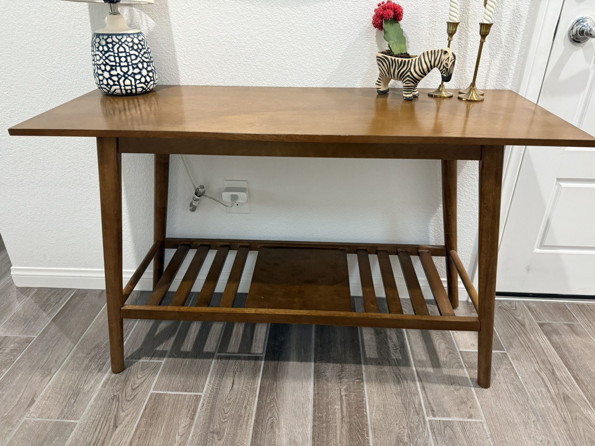 Target Console Table Preowned GUC