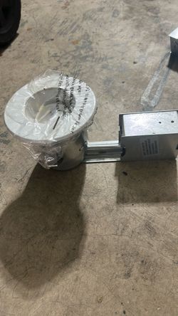 Recessed Light Housing with Junction Box