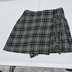 Mini Skirt 