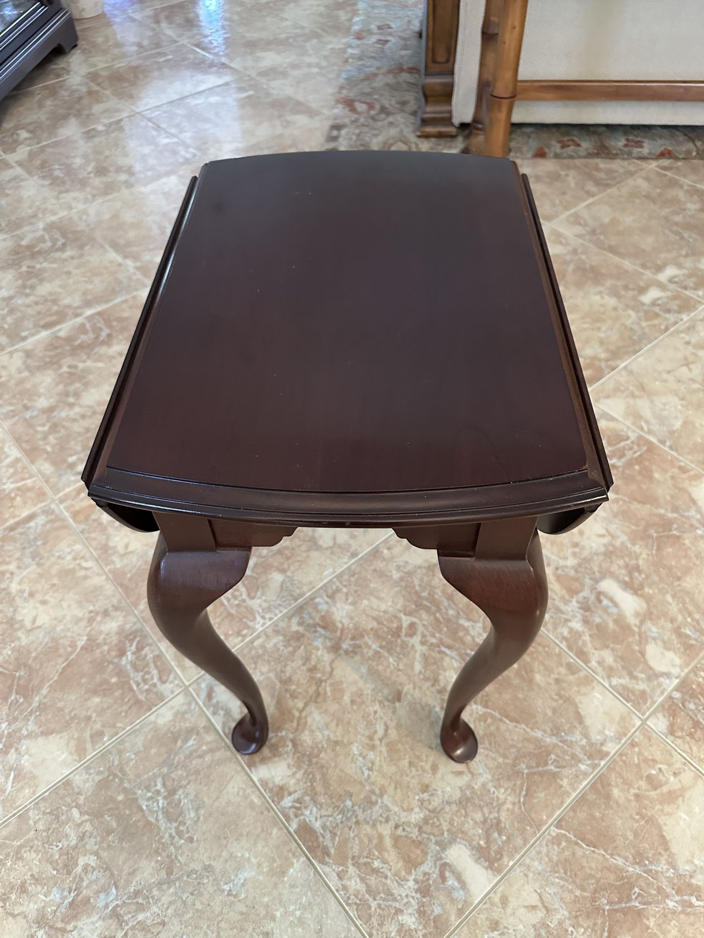 Ethan Allen Georgian Court Cherry Drop Leaf Table