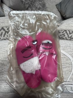 Chiara Ferragni Fuchsia Slippers – Good Condition