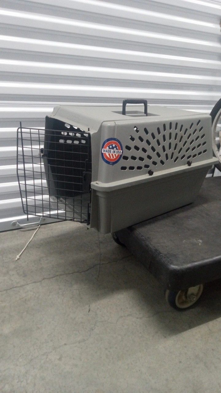 Small Sized Pet Crate