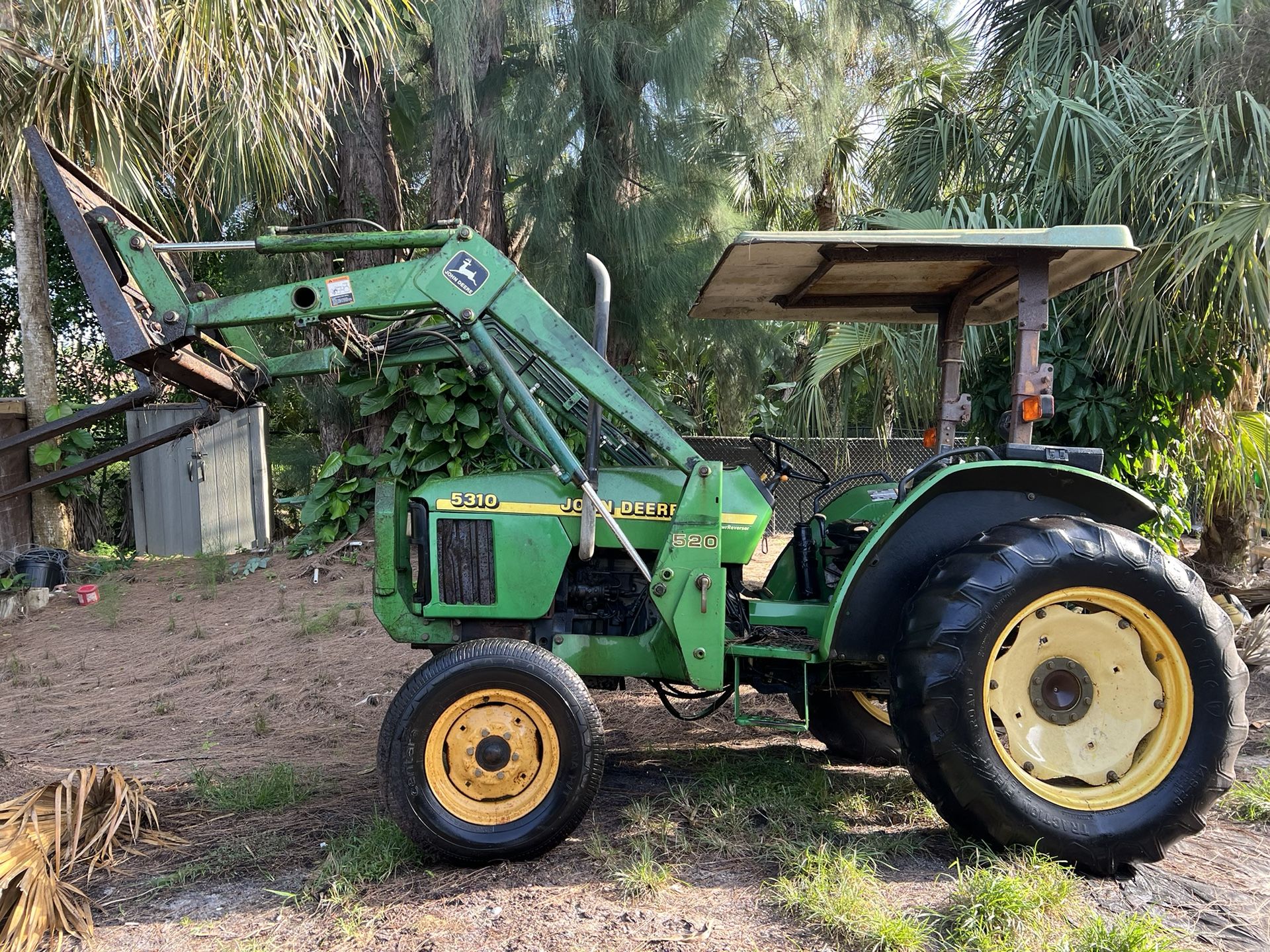 John Deere Tractor 5310