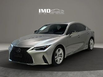 2021 Lexus IS