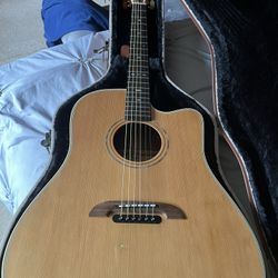 Alvarez yairi DY62C Guitar