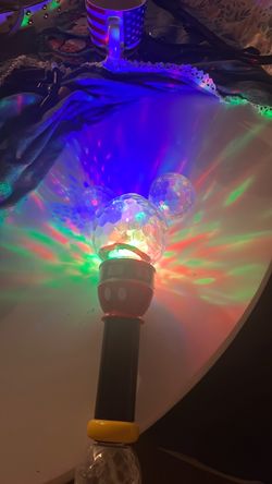 Mickey Mouse Light-Up Spinning Wand
