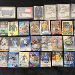 Sports cards soccer ( dm for prices )