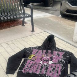 Valley Hoodie 🚨🔥🔥size Small