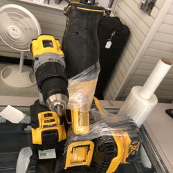 DeWalt XR Hammer Drill &SAWZALL @$275