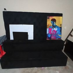 Tufted queen bed with storage