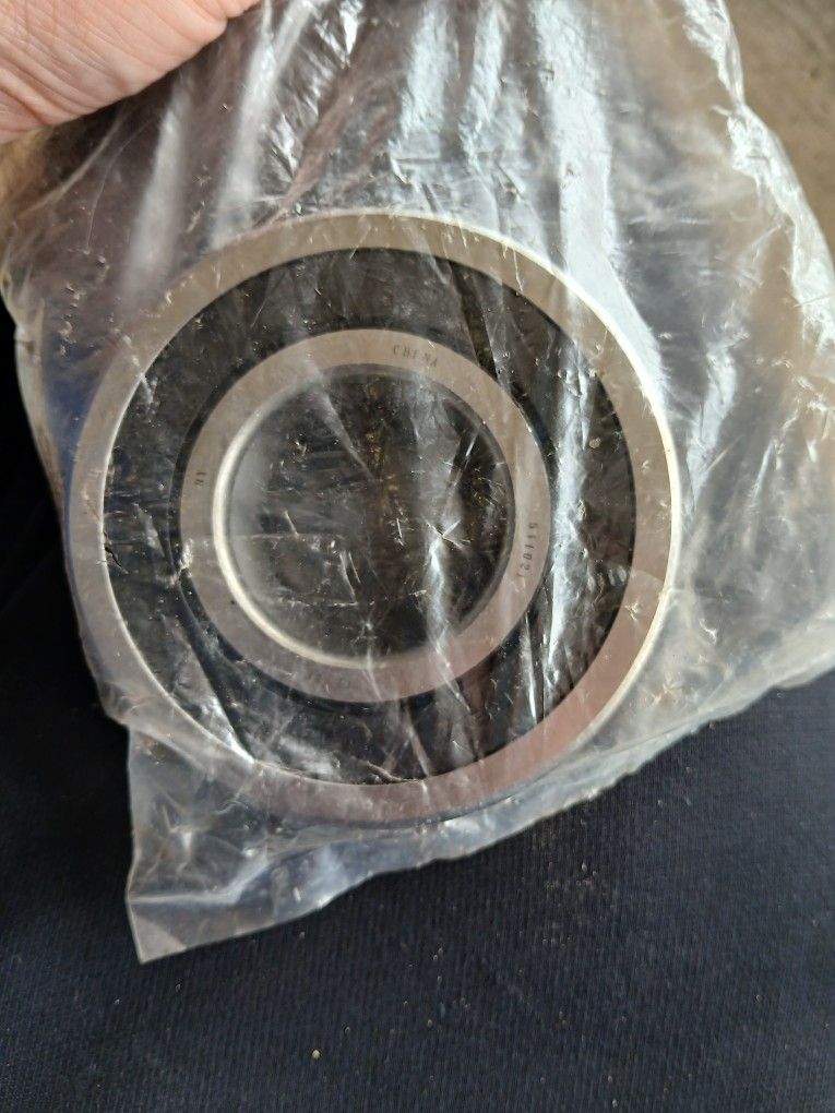 Ford EXPLORER Bearing