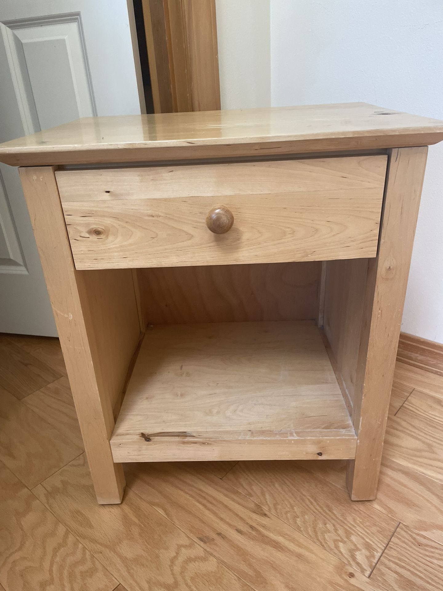 Bedside Table Free