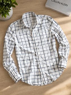 Calvin Klein Men’s Slim Fit Button-Up Shirt