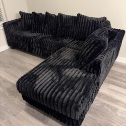 Trendy Black Fluffy Sectional Need Gone Asap! $50DOWN 